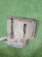 Audi / Q5 / Суппорт тормозной