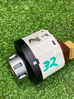 Volkswagen / Touareg / Выключатель ассистента движения на спуске Volkswagen / Touareg / Выключатель ассистента движения на спуске