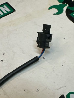 Volkswagen / Touareg / Клемма аккумулятора