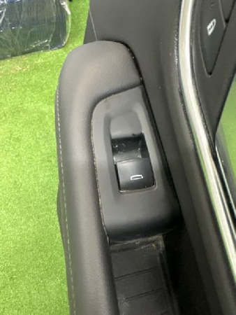 Chevrolet / Tahoe / Обшивка двери