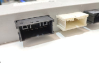 BMW / X1 / Блок управления крышкой багажника