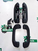 Mercedes-Benz / GLC 250d 4-matic / Ручки потолка