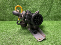 BMW / ALPINA B10 / Ваккумный насос