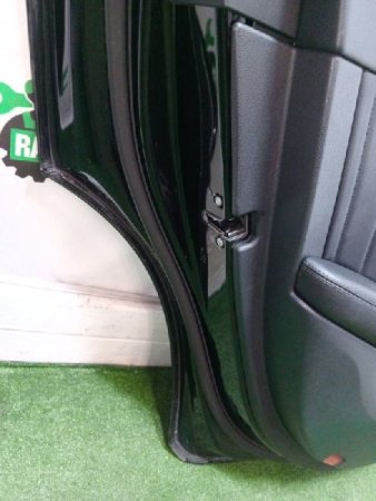 Mercedes-Benz / GLC 250d 4-matic / Дверь боковая