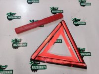 Audi / A4 / Знак аварийной остановки