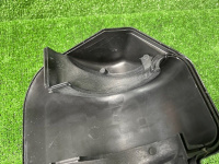 Mercedes-Benz / 190e / Кожух