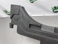 Audi / A8 / Пол багажника