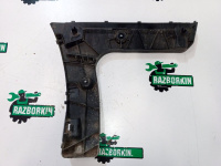 Audi / A6 / Кронштейн бампера