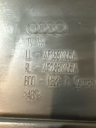 Audi / A6 / Обшивка двери