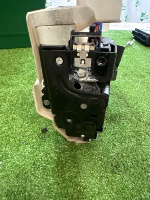 Volkswagen / Touareg / Замок двери Volkswagen / Touareg / Замок двери