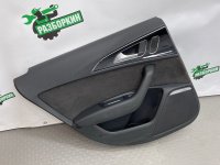 Audi / A6 / Обшивка двери