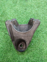 Porsche / Cayenne / Кронштейн двигателя