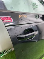 Audi / A4 / Дверь боковая