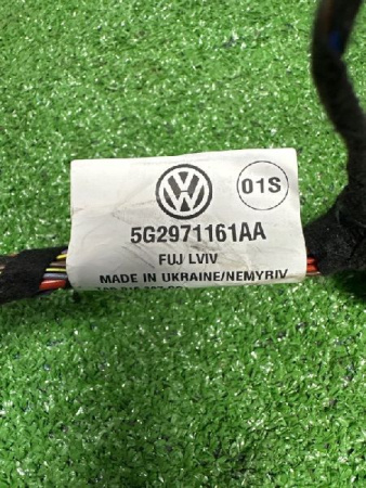 Volkswagen / Golf / Жгут проводов двери