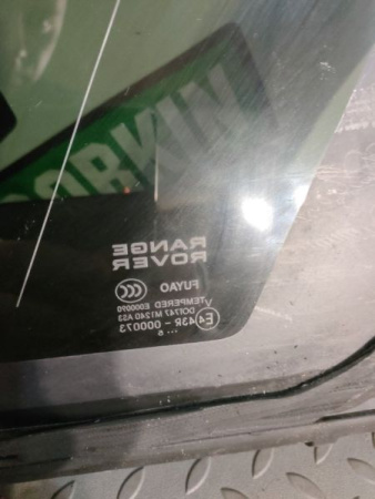 Land Rover / Range Rover Sport / Стекло заднее