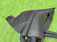 Audi / Q8 / Уплотнитель стекла двери