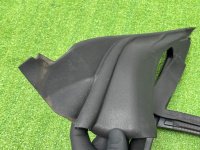 Audi / Q8 / Уплотнитель стекла двери