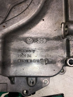 Porsche / Cayenne / Крышка двигателя