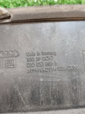 Audi / Q5 / Молдинг двери