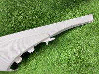 Audi / A6 / Накладка стойки