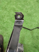 Audi / Q5 / Крепление топливного бака