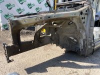 Audi / Q8 / Боковина