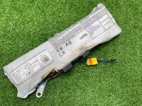 Audi / A6 / Подушка безопасности в сиденье