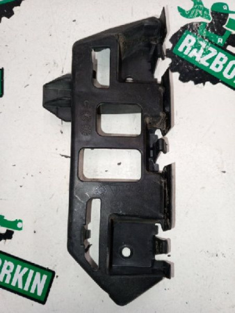 Porsche / Cayenne / Кронштейн бампера