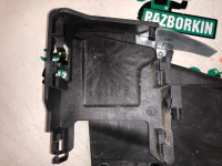 Volvo / S60 / Кронштейн замка двери