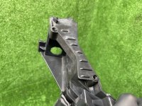 Volkswagen / Touareg / Кронштейн бампера