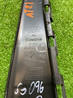 Audi / Q8 / Накладка стойки