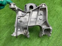 Audi / A7 / Кронштейн подрамника