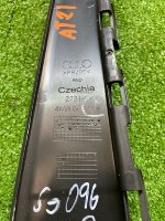 Audi / Q8 / Накладка стойки