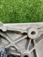 Ford / EXPLORER / Кронштейн компрессора кондиционера