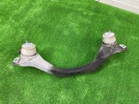 Volkswagen / Touareg / Кронштейн опоры двигателя