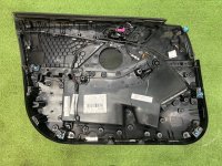 BMW / 1-Series / Обшивка двери