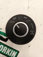 Volkswagen / Touareg / Кнопка блокировки дифференциала Volkswagen / Touareg / Кнопка блокировки дифференциала