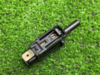 Mercedes-Benz / 190e / Датчик открытия двери