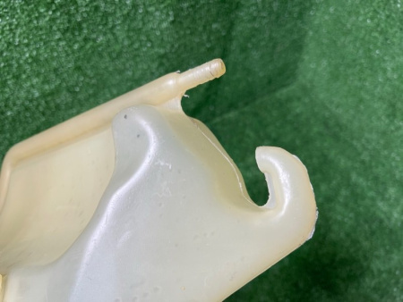 Mercedes-Benz / 300E / Бачок расширительный