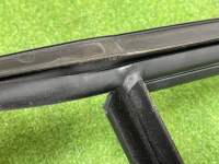 Audi / A6 / Уплотнитель стекла двери