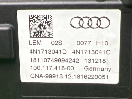 Audi / Q8 / Селектор АКПП