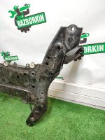 BMW / X1 / Подрамник