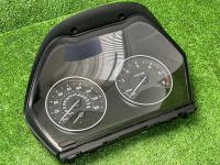 BMW / X1 / Панель приборов