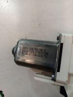 Audi / Q3 / Мотор стеклоподъемника