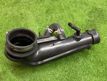 Ford / EXPLORER / Патрубок воздушного фильтра