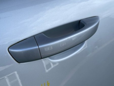 Volkswagen / Touareg / Дверь боковая