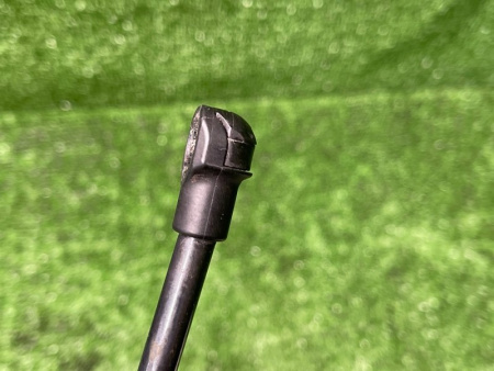 BMW / M6 / Амортизатор капота