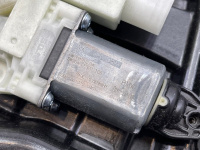 BMW / 7-Series / Стеклоподъемный механизм