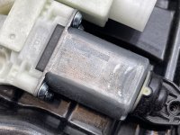 BMW / 7-Series / Стеклоподъемный механизм