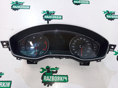 Audi / A5 / Панель приборов